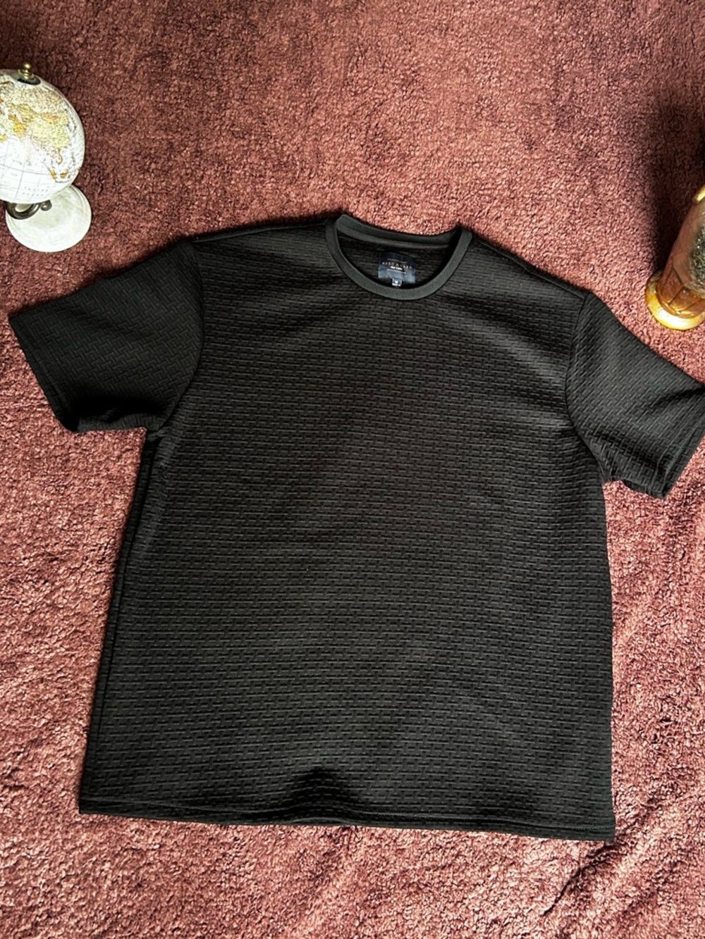 Men's Black Textured Short-Sleeve Crewneck Tee